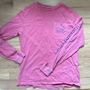 Vineyard Vines long sleeve Nantucket red whale logo shirt men's size small